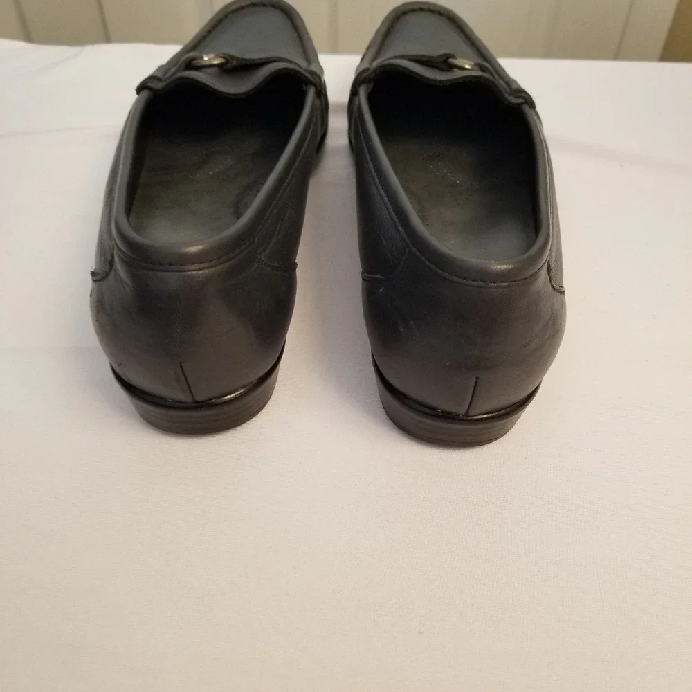 SAS Tripad faux Leather Blue Loafers Ring Detail Slip On Shoes Womens Size 9 M